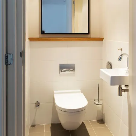 Marnix360apartments Design 4*