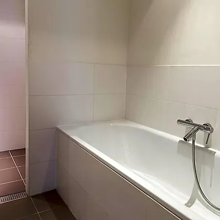 公寓式酒店 Marnix360apartments Design 4*