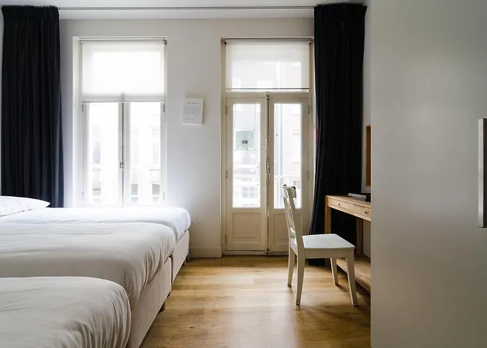 Marnix360apartments Design 4*